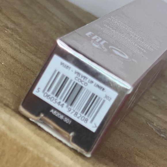 NWT! CIATÉ LONDON Velvet Lip Liner Matte Pencil COCOA - Picture 5 of 6